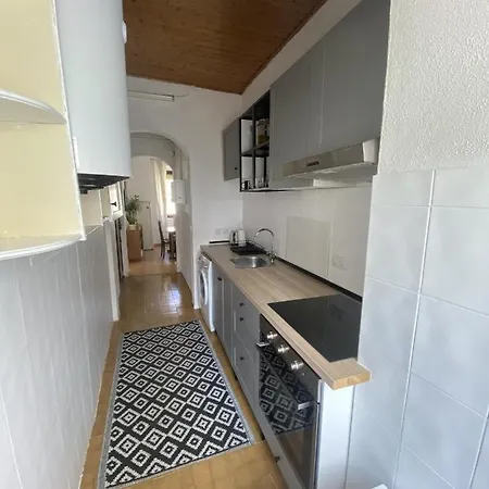 Vintage 2bedroom דירה *